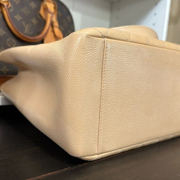 Chanel CC Quilted Shoulder Bag Caviar Beige Large Shopping Tote - Picture 11 of 16